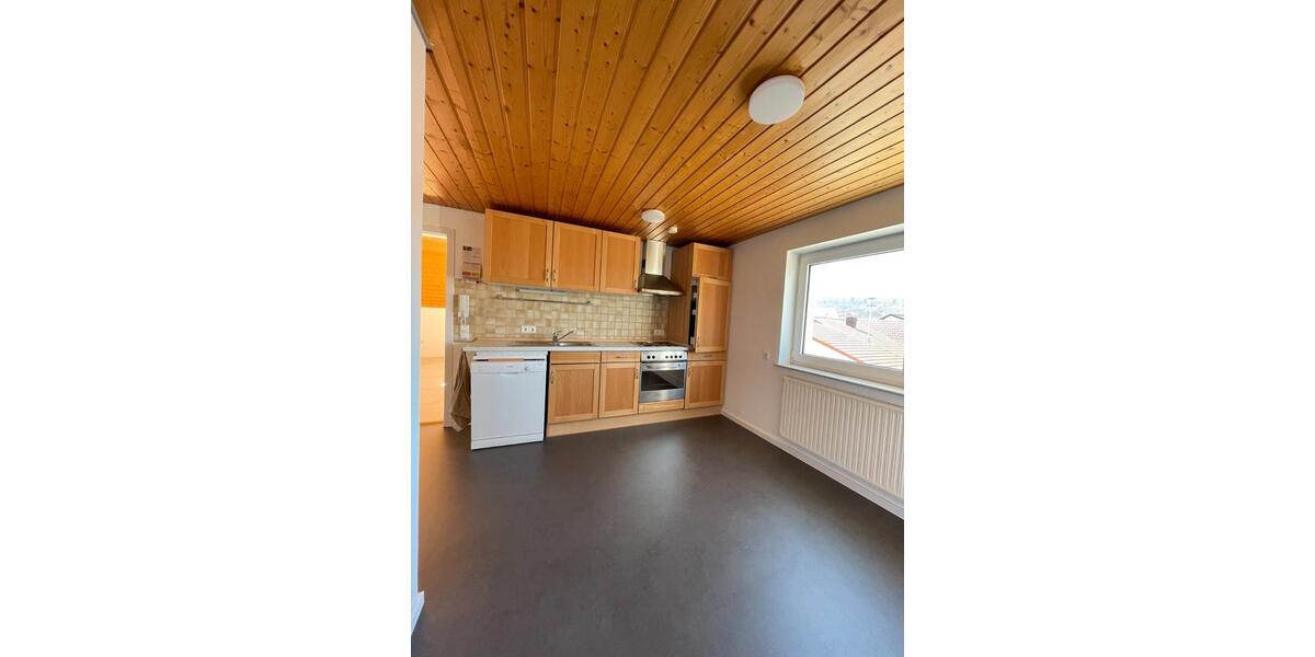 Dachgeschoßwohnung Burladingen - 1.5 Zimmer, 45 m&sup2;, 450&euro; | Angebot:26012921