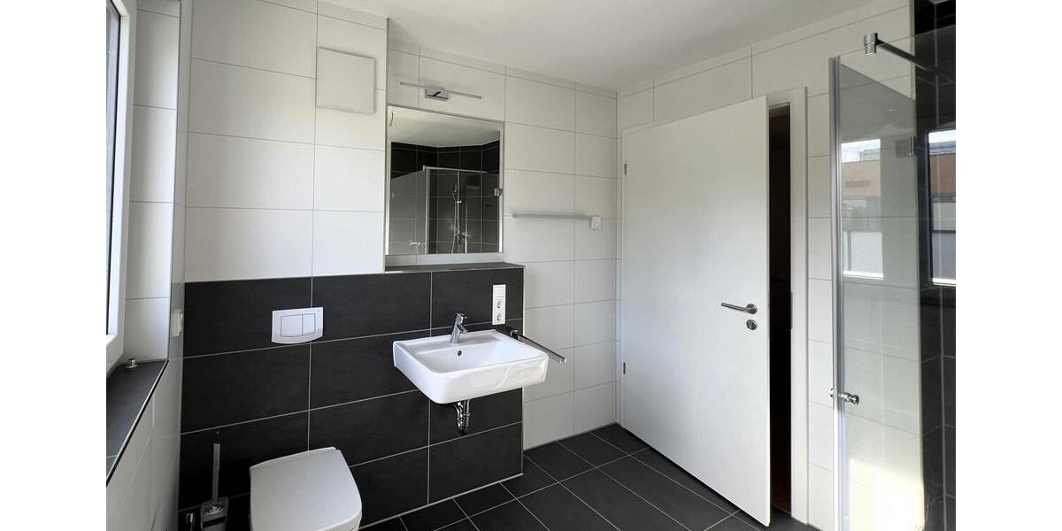 Einfamilienhaus Bonn Friesdorf - 2 Zimmer, 87 m&sup2;, 1.450&euro; | Angebot:26087005