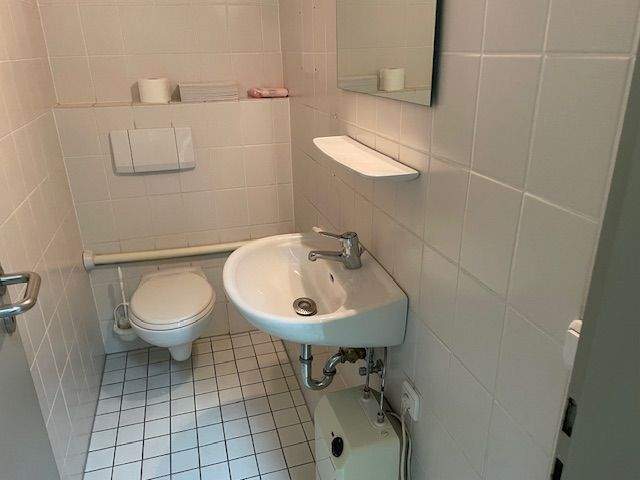 Gewerbeobjekt Mönchengladbach / Odenkirchen-Mitte Odenkirchen - 4 Zimmer, 109 m&sup2;, 1.100&euro; | Angebot:25896210