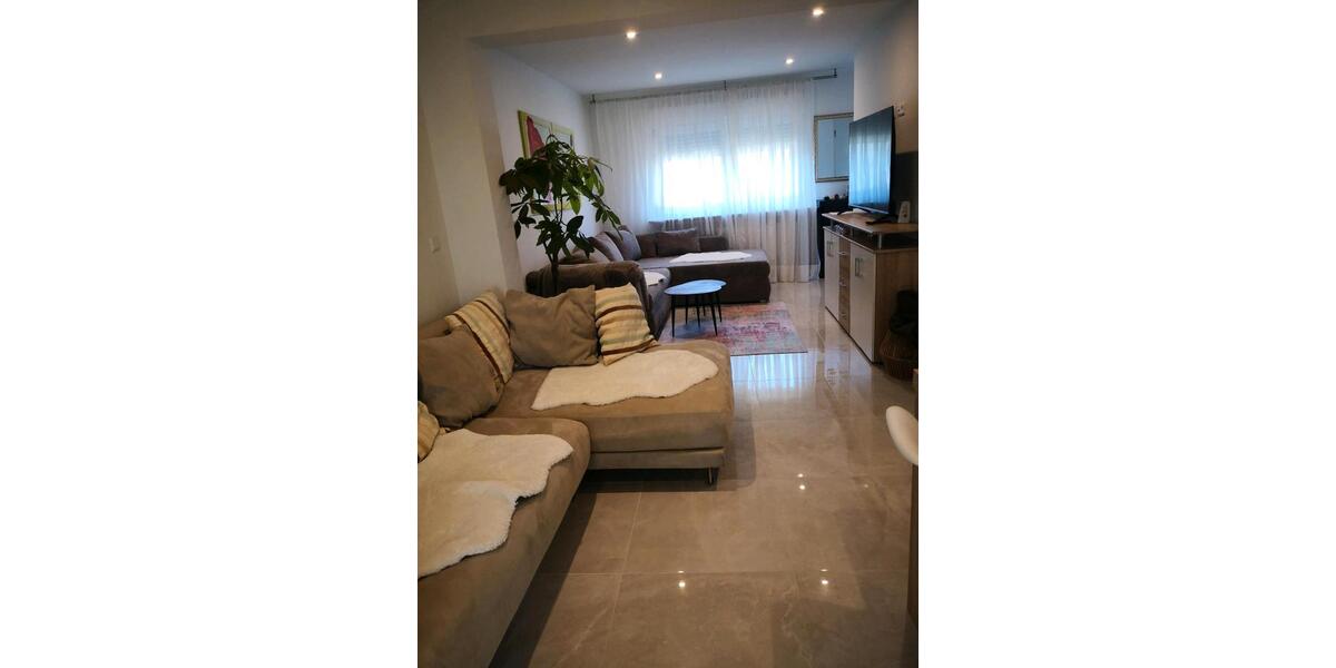 Einfamilienhaus Hilden - 5 Zimmer, 90 m&sup2;, 3.300&euro; | Angebot:25852142