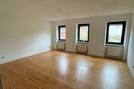 St. Arnual - Großzügige Wohnung in ruhiger Lage 2 zimmer