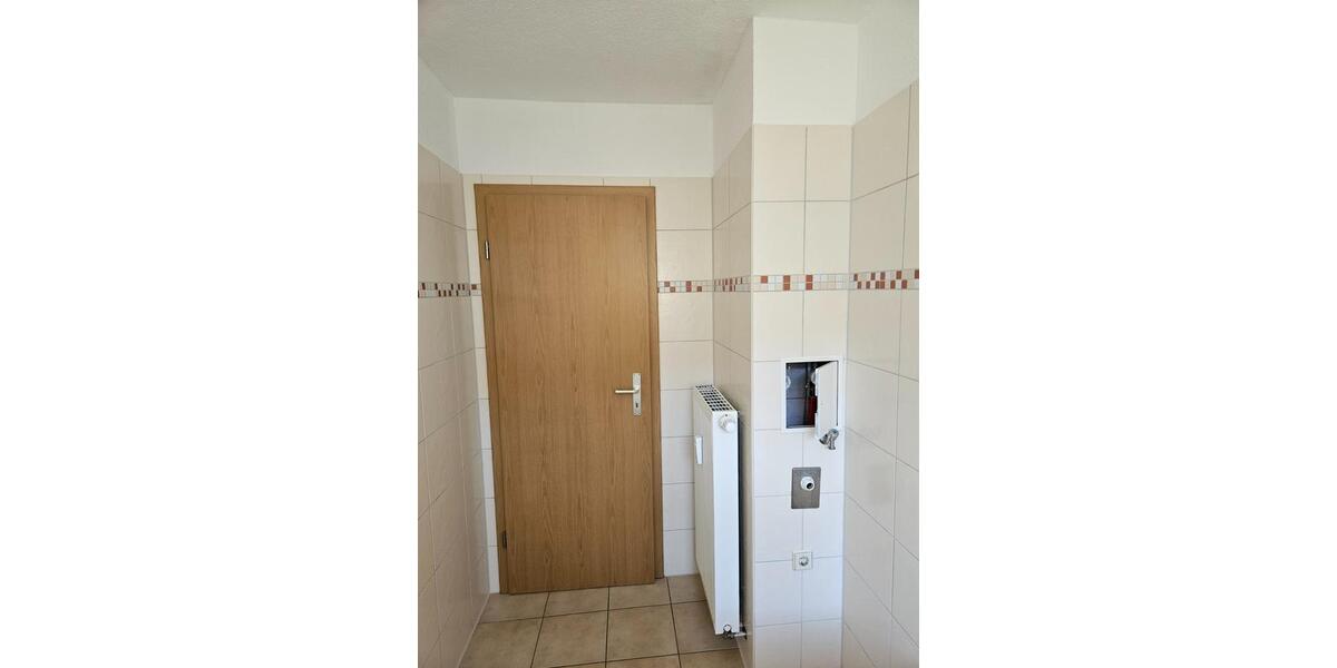 Etagenwohnung Kyffhäuserland - 3 Zimmer, 58 m&sup2;, 350&euro; | Angebot:23555116