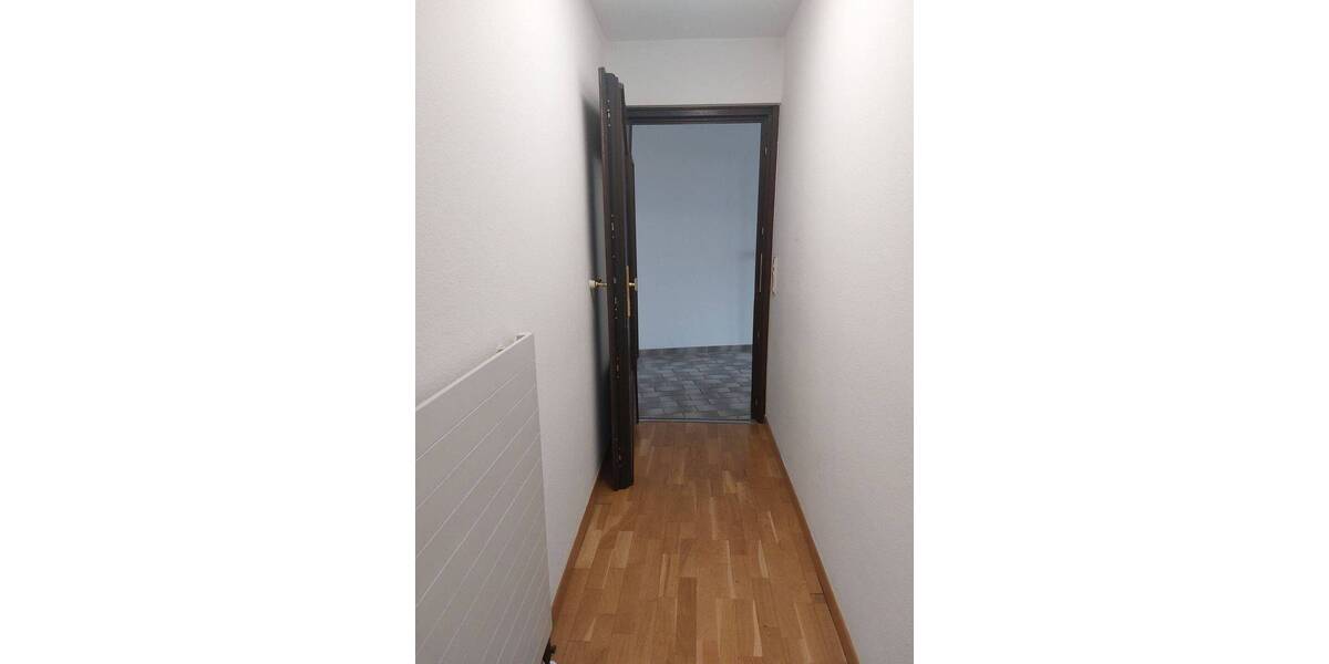 Etagenwohnung Siegburg - 3 Zimmer, 83 m&sup2;, 715&euro; | Angebot:26672294