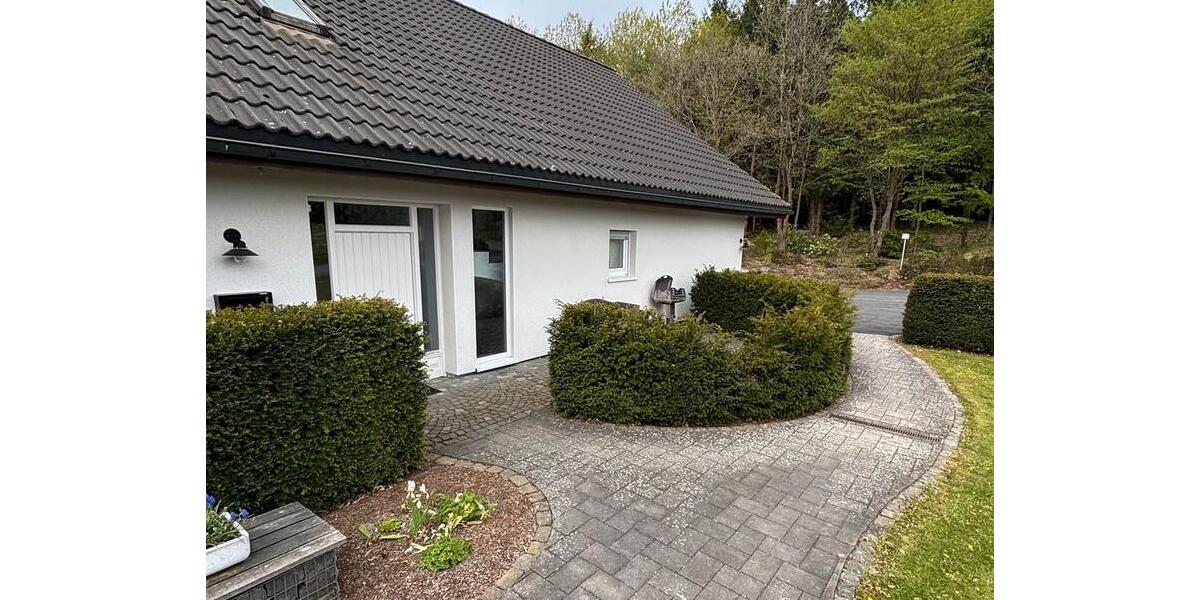 Erdgeschoßwohnung Meschede - 2 Zimmer, 80 m&sup2;, 600&euro; | Angebot:26407256