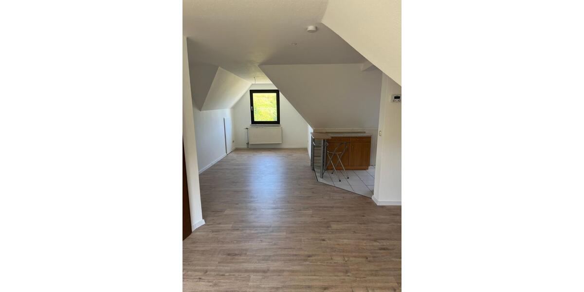 Dachgeschoßwohnung Bad Berleburg - 3 Zimmer, 79 m&sup2;, 520&euro; | Angebot:24710818