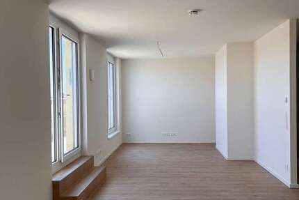 Wohnung zum Mieten in Berlin 1.581,81 € 109.09 m²