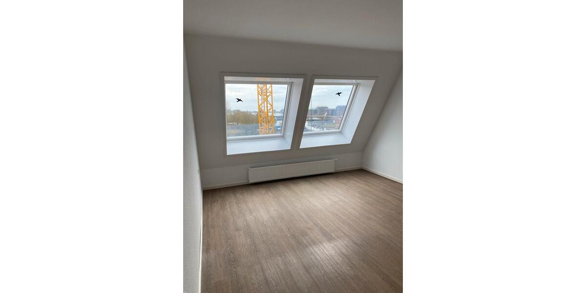 Dachgeschoßwohnung Wilhelmshaven - 2 Zimmer, 71 m&sup2;, 720&euro; | Angebot:26050968