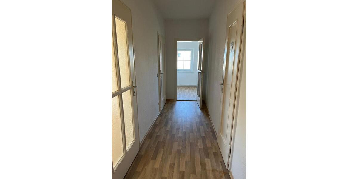 Dachgeschoßwohnung Mittweida - 2 Zimmer, 44 m&sup2;, 260&euro; | Angebot:26646299
