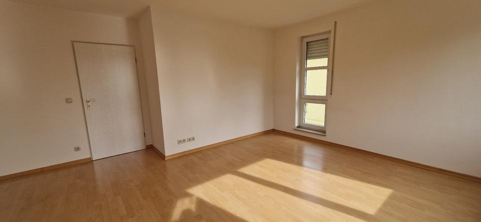 Etagenwohnung Freital - 2 Zimmer, 59 m&sup2;, 585&euro; | Angebot:26351166