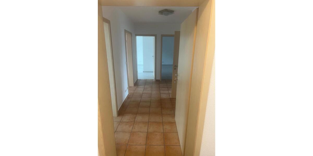 Etagenwohnung Nidda - 3 Zimmer, 80 m&sup2;, 680&euro; | Angebot:26041329