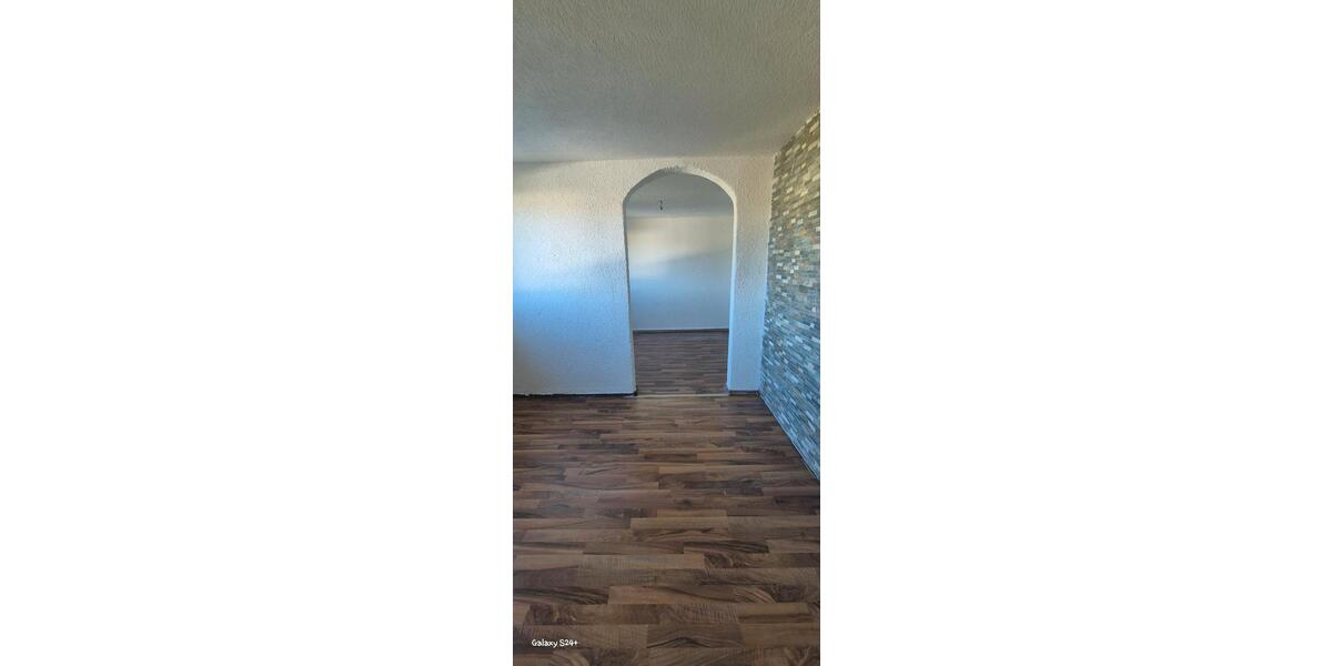 Etagenwohnung Steffenberg - 3 Zimmer, 65 m&sup2;, 500&euro; | Angebot:26387637