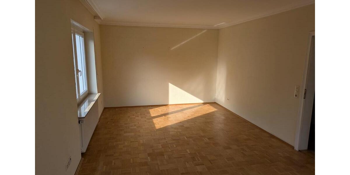 Etagenwohnung Bad Mergentheim - 4 Zimmer, 112 m&sup2;, 1.100&euro; | Angebot:26565148