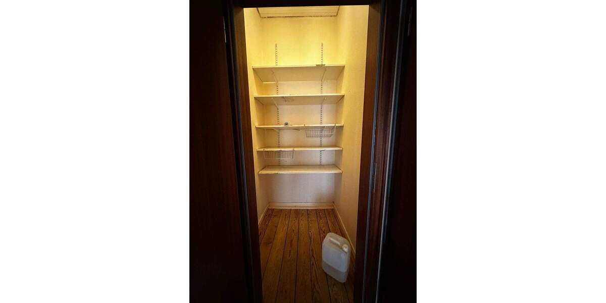 Etagenwohnung Haselau - 4 Zimmer, 105 m&sup2;, 1.100&euro; | Angebot:24858239