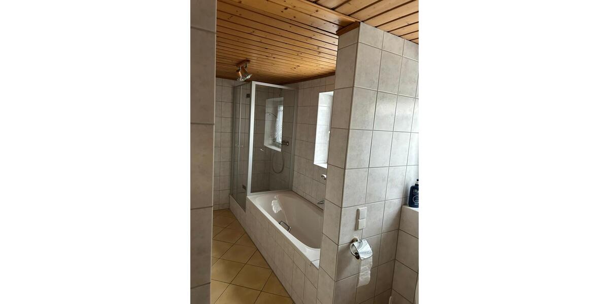 Etagenwohnung Fulda Kohlhaus - 1 Zimmer, 14 m&sup2;, 27&euro; | Angebot:24772996