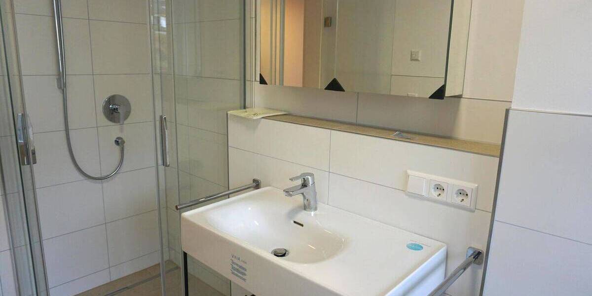 Etagenwohnung Altensteig - 3 Zimmer, 92 m&sup2;, 1.200&euro; | Angebot:26018234