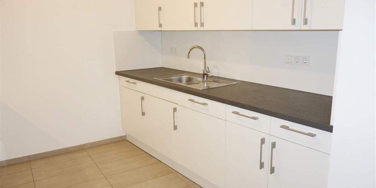 Etagenwohnung Düsseldorf Flingern Nord - 3 Zimmer, 117 m&sup2;, 1.879&euro; | Angebot:25747649