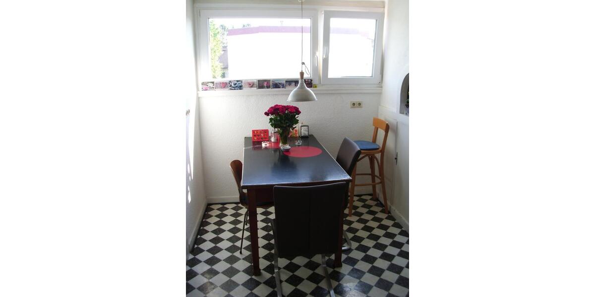 Dachgeschoßwohnung Bergisch Gladbach Alt-Frankenforst - 2.5 Zimmer, 54 m&sup2;, 570&euro; | Angebot:26692905