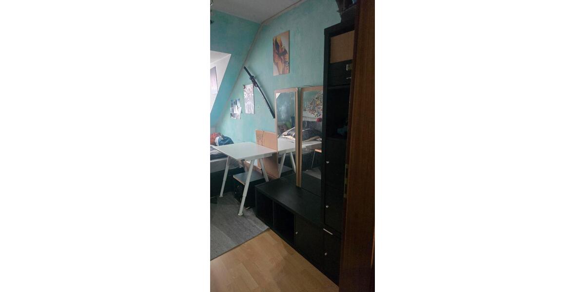 möbeliertes Zimmer in 120qm wohn 4 zimmer