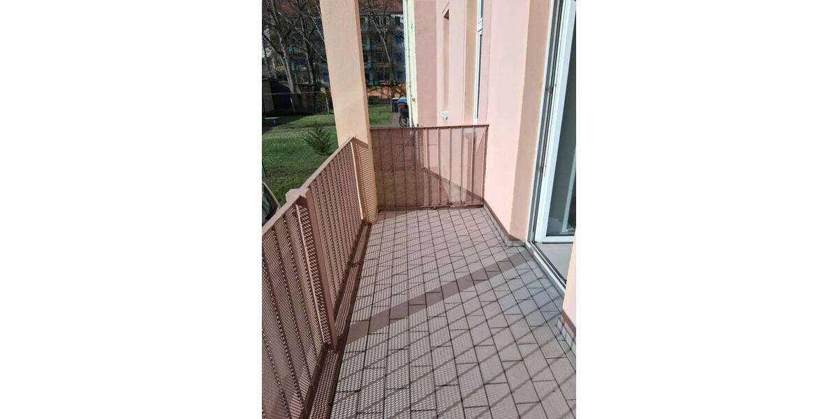Etagenwohnung Magdeburg Stadtfeld Ost - 3 Zimmer, 104 m&sup2;, 940&euro; | Angebot:25703994
