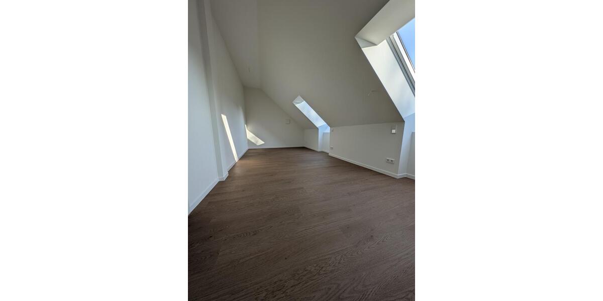 Dachgeschoßwohnung Gülzow-Prüzen Prüzen - 4 Zimmer, 122 m&sup2;, 1.652&euro; | Angebot:25127508