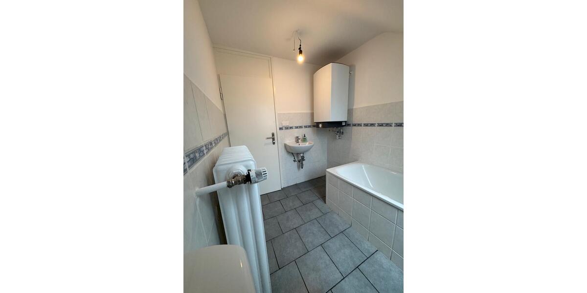 Dachgeschoßwohnung Nürnberg Altenfurt - 3 Zimmer, 75 m&sup2;, 1.200&euro; | Angebot:26049421