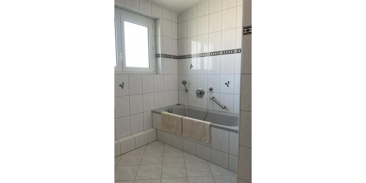 Einfamilienhaus Remseck am Neckar - 3 Zimmer, 94 m&sup2;, 1.450&euro; | Angebot:26512301