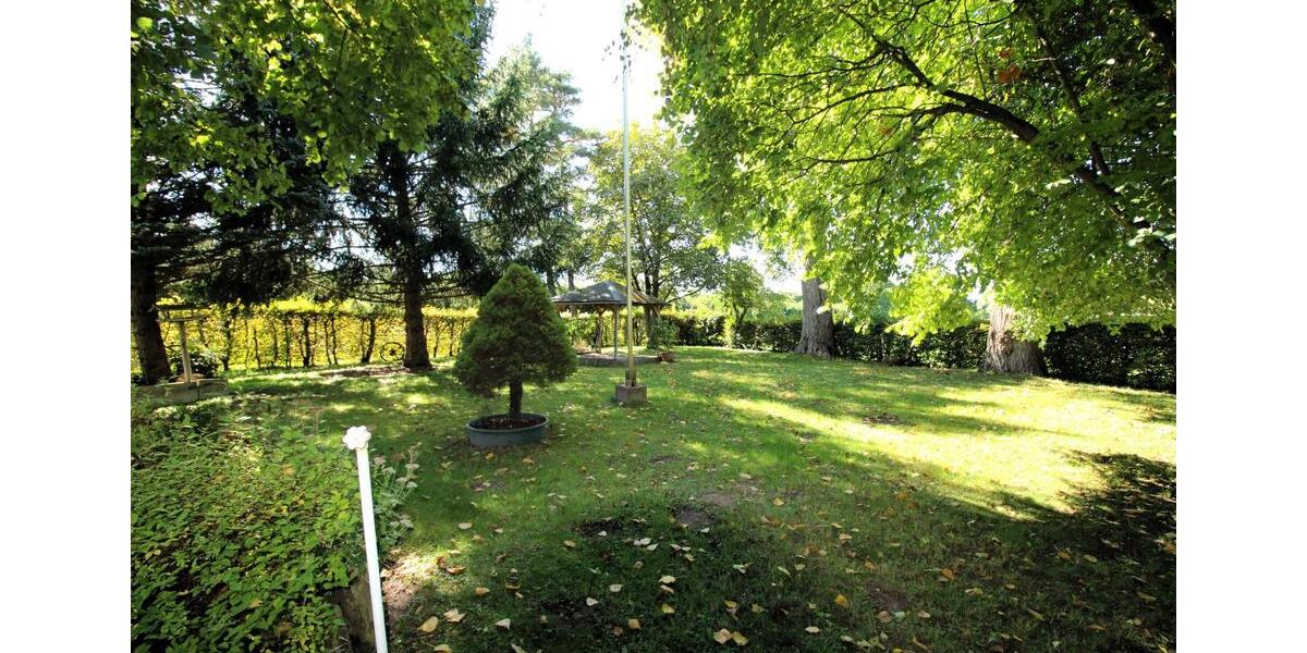 Einfamilienhaus Gunzenhausen - 8 Zimmer, 184 m&sup2;, 2.050&euro; | Angebot:24679181