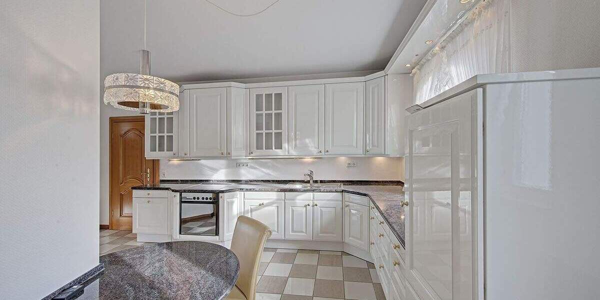 Etagenwohnung Herdecke - 4 Zimmer, 175 m&sup2;, 3.000&euro; | Angebot:24710745