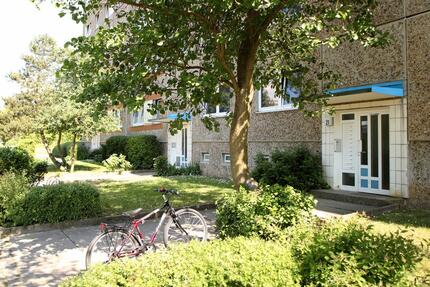 Wohnung Neubrandenburg Datzeberg - 2 Zimmer, 46 m&sup2;, 210&euro; | Angebot:25099502