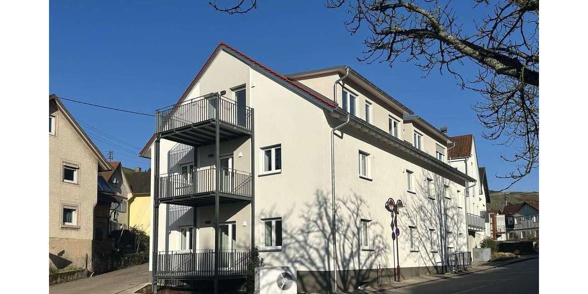 Etagenwohnung Neuweier Neuweier - 3 Zimmer, 79 m&sup2;, 1.185&euro; | Angebot:25429481