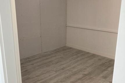 Lager Hobby Raum Akten Abstellraum 15m2 Store 40m3 zimmer