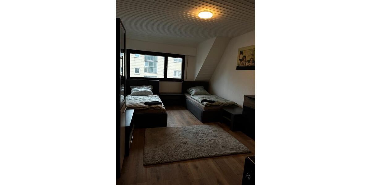 Wohnen auf Zeit Schwerte - 7 Zimmer, 180 m&sup2;, 100&euro; | Angebot:24906532