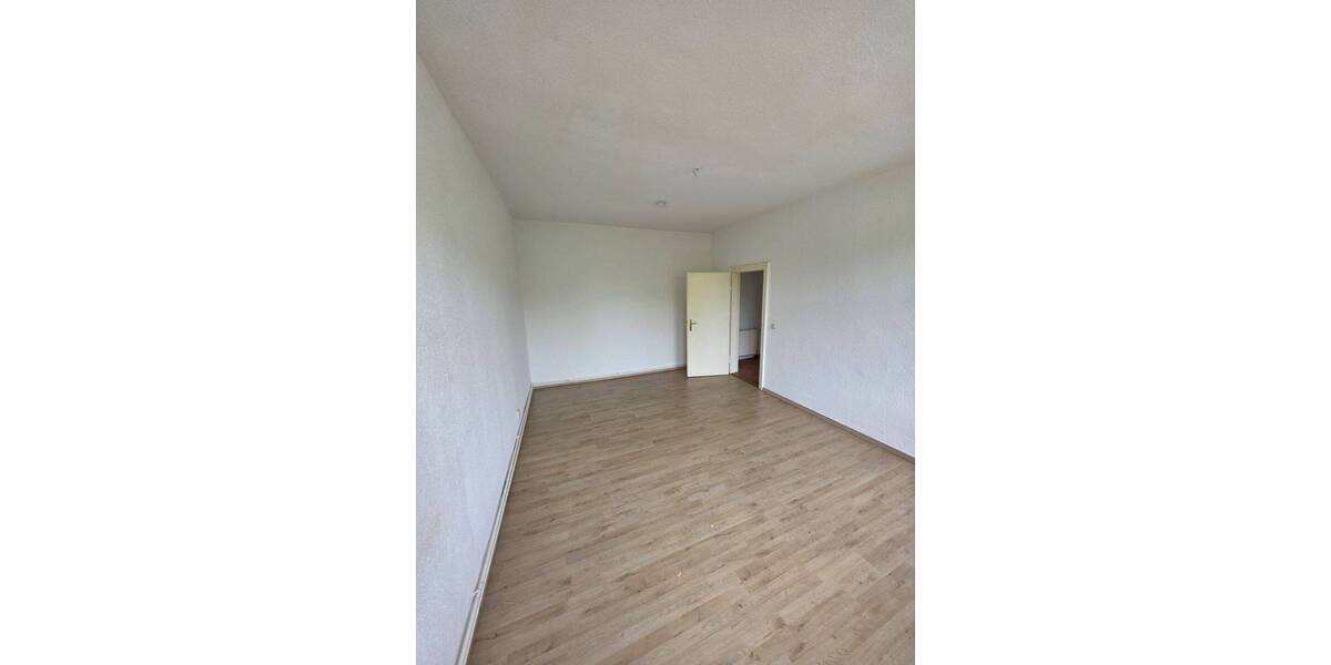 Etagenwohnung Frankfurt (Oder) Frankfurt - 3 Zimmer, 85 m&sup2;, 600&euro; | Angebot:26657029