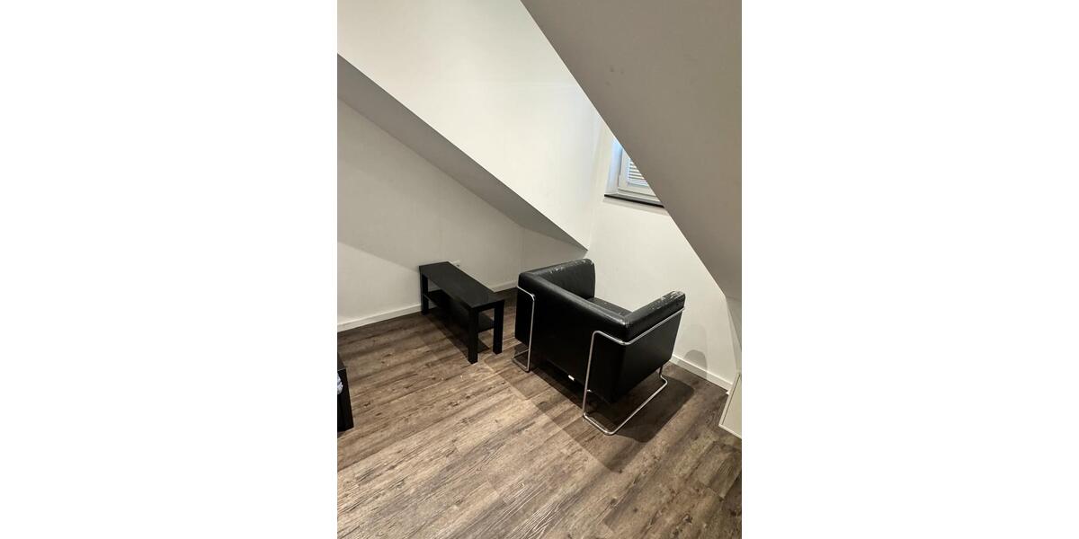Wohnen auf Zeit Frankfurt am Main Unterliederbach - 4 Zimmer, 130 m&sup2;, 2.000&euro; | Angebot:26605389