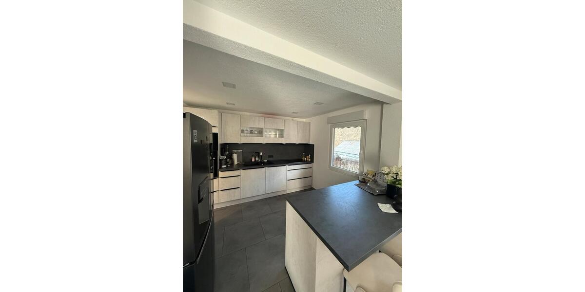 Erdgeschoßwohnung Neunkirchen - 3 Zimmer, 85 m&sup2;, 1.400&euro; | Angebot:26048066