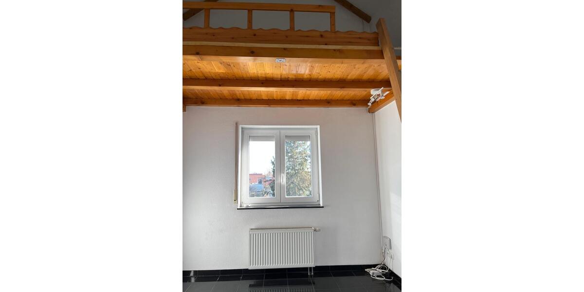 Reihenhaus Hofheim am Taunus - 7 Zimmer, 160 m&sup2;, 3.500&euro; | Angebot:25282043