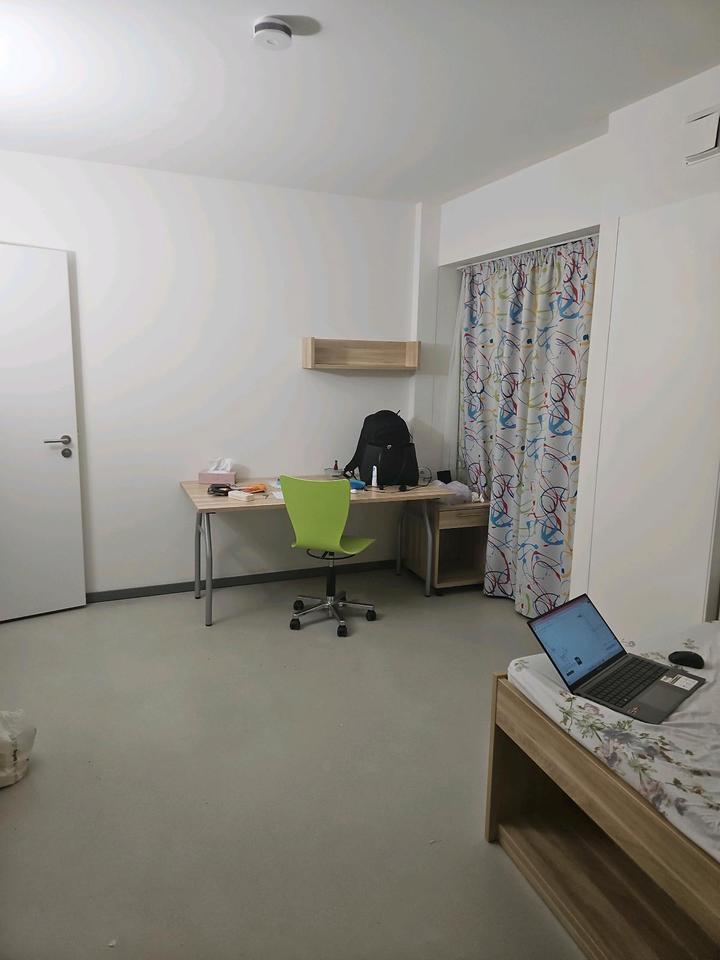 *Möbliertes Zimmer zur Untermiete in Essen (Nov und Dez) zimmer