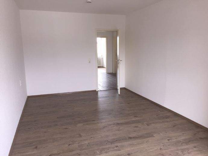 Etagenwohnung Köln Brück - 4 Zimmer, 85 m&sup2;, 895&euro; | Angebot:25245163