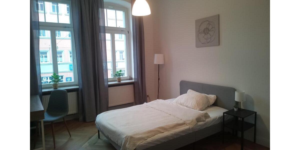Wohnen auf Zeit Erfurt - 1 Zimmer, 99 m&sup2;, 515&euro; | Angebot:26502307