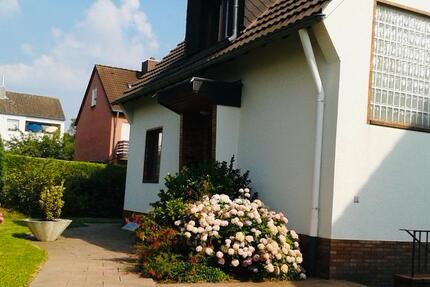 Haus Köln Porz - 5 Zimmer, 126 m&sup2;, 1.950&euro; | Angebot:26581638