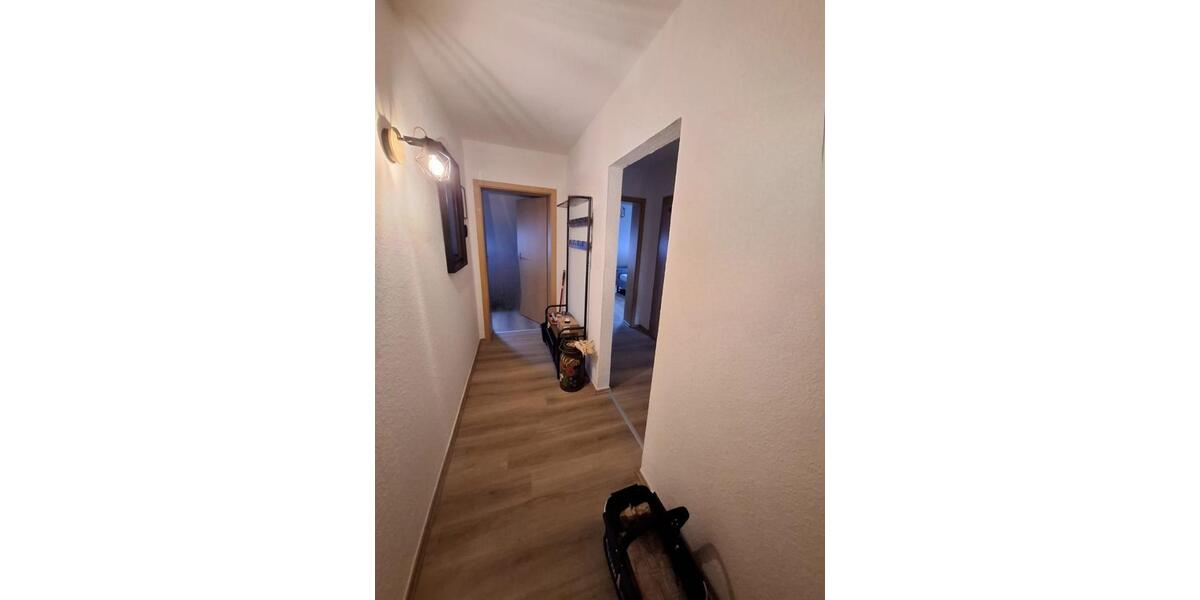 Dachgeschoßwohnung Wesel - 3.5 Zimmer, 68 m&sup2;, 500&euro; | Angebot:26517436