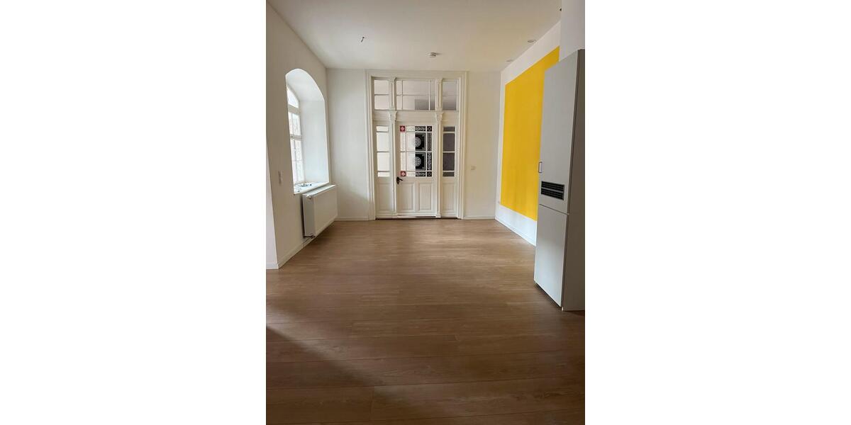 Etagenwohnung Selb - 4 Zimmer, 120 m&sup2;, 900&euro; | Angebot:24571698