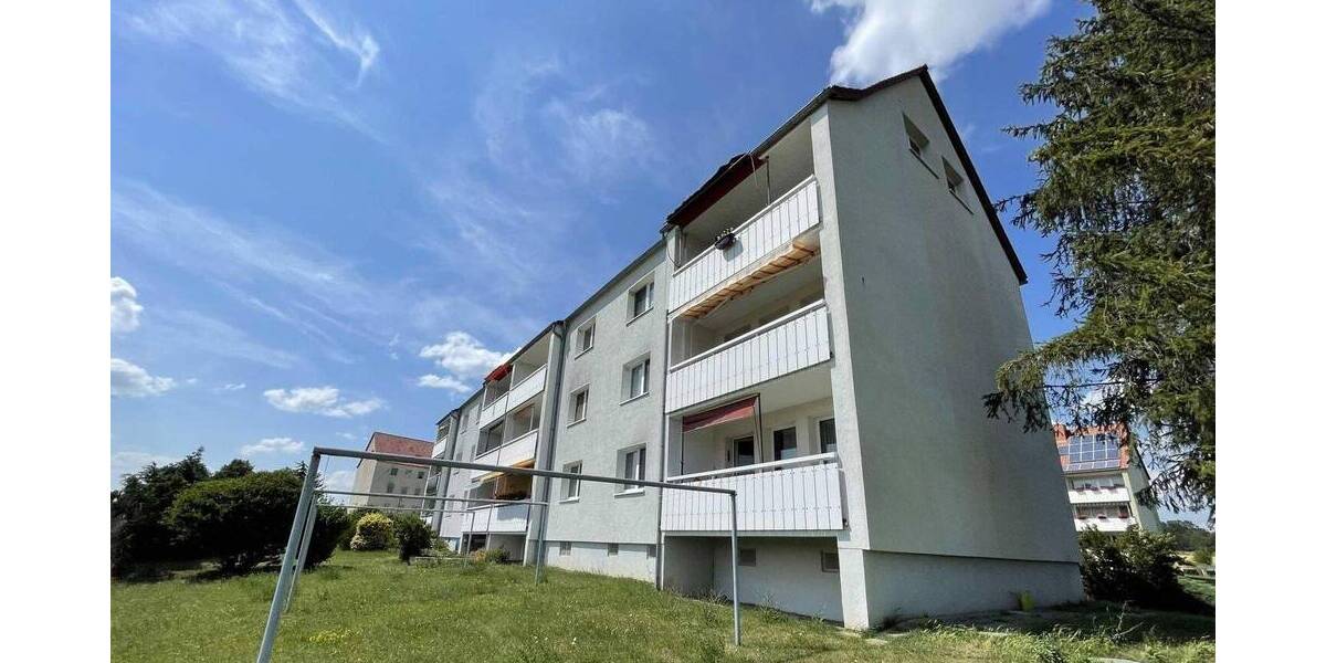 Stauchitz...Sonnige 3-Raum-Wohnung mit Balkon! 3 zimmer