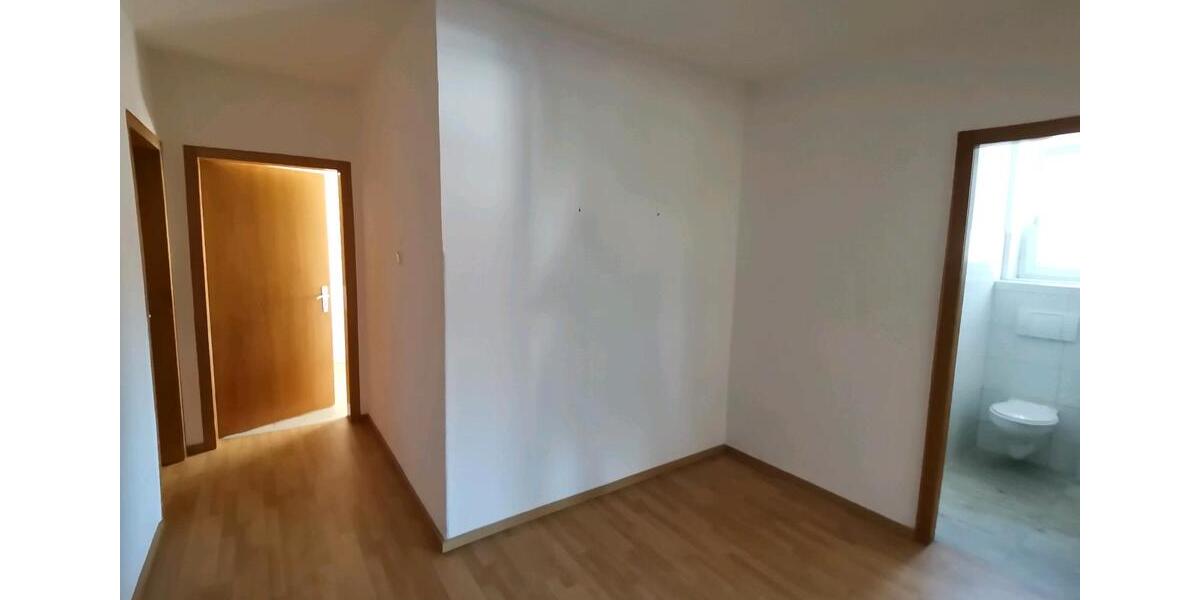 Etagenwohnung Wermelskirchen - 3 Zimmer, 80 m&sup2;, 1.020&euro; | Angebot:26561738