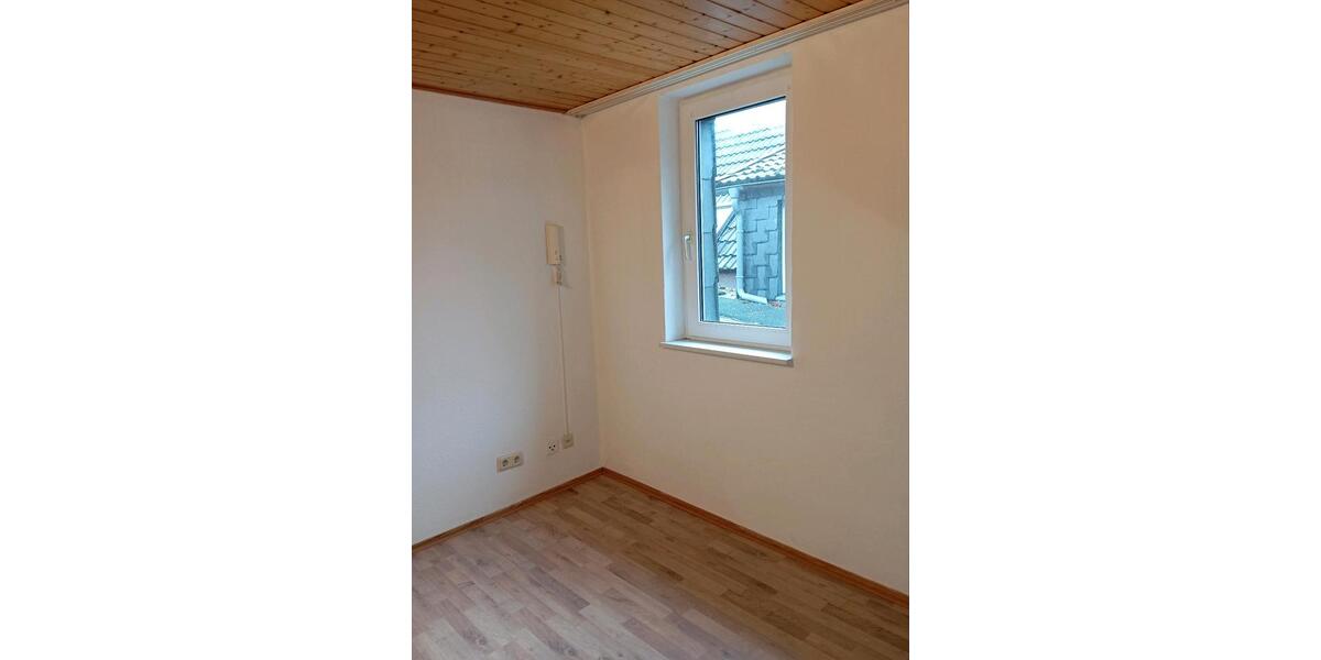 Dachgeschoßwohnung Uetze - 1.5 Zimmer, 280&euro; | Angebot:22989188