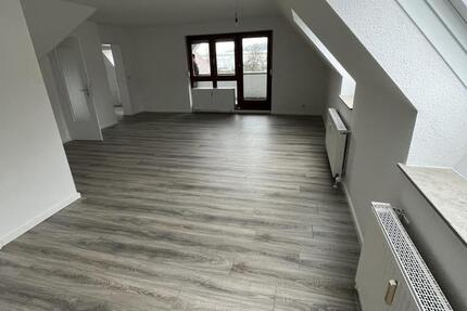 ++ Schöne 2,5 Zimmer Wohnung mit Balkon in Zentrumslage in Heidenheim ab sofort zu vermieten ++ zimmer