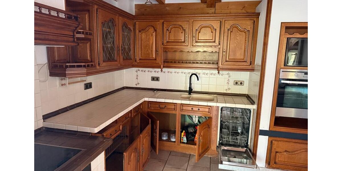 Wohnen auf Zeit Meckenheim - 7 Zimmer, 15 m&sup2;, 600&euro; | Angebot:25864034