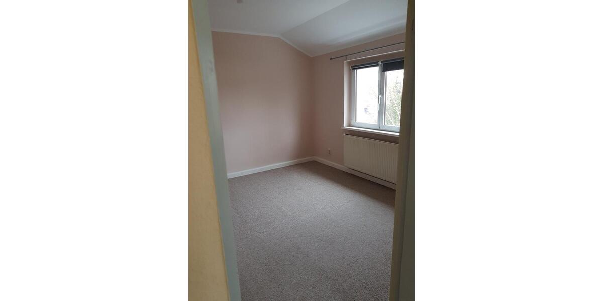 Etagenwohnung Großröhrsdorf - 3 Zimmer, 63 m&sup2;, 485&euro; | Angebot:24841468