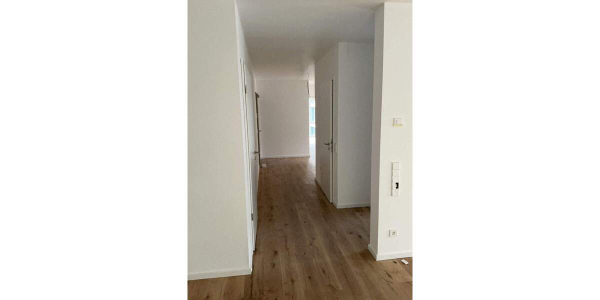 Etagenwohnung Hannover Döhren - 5 Zimmer, 140 m&sup2;, 1.990&euro; | Angebot:25677108