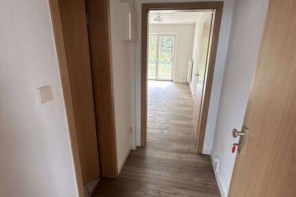 Wohnung Güstrow Klueß - 1 Zimmer, 27 m&sup2;, 222&euro; | Angebot:27187106